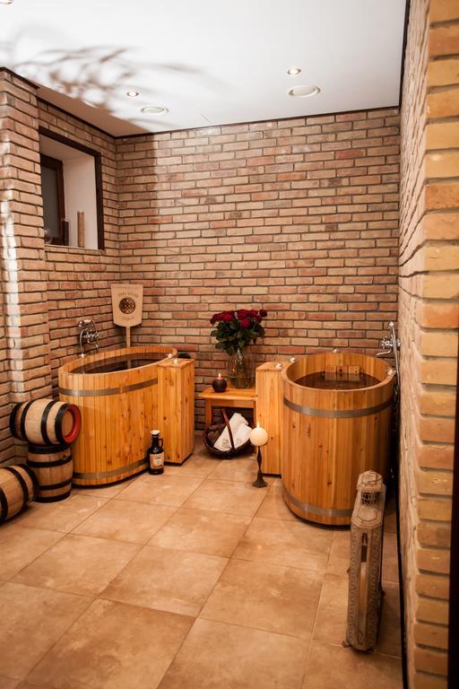 Trzy Korony Boutique Hotel&Spa Piwne Puławy Exteriör bild