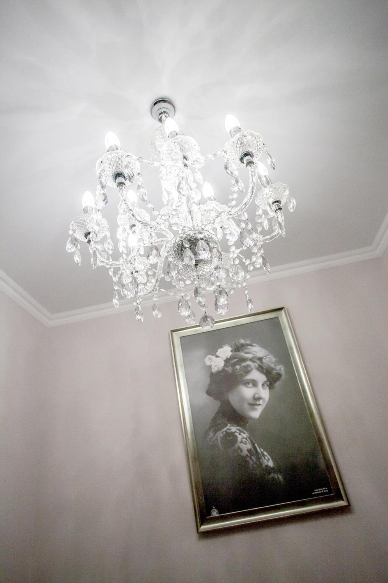Trzy Korony Boutique Hotel&Spa Piwne Puławy Rum bild