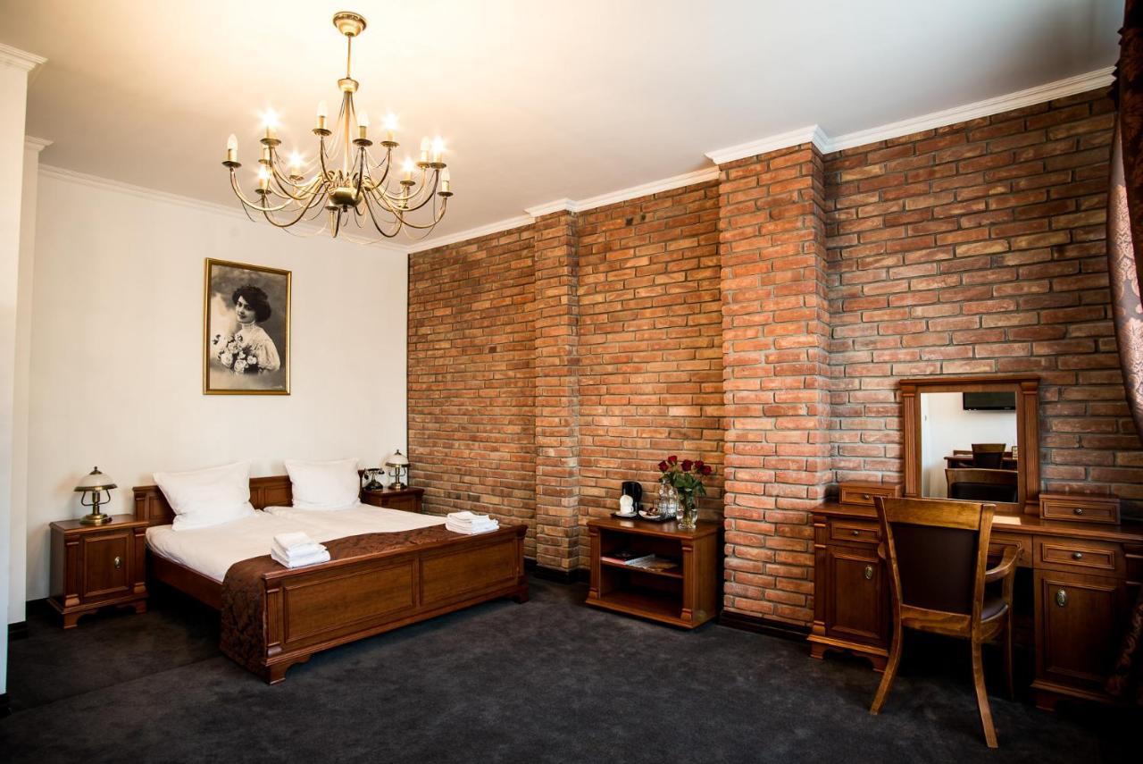 Trzy Korony Boutique Hotel&Spa Piwne Puławy Exteriör bild